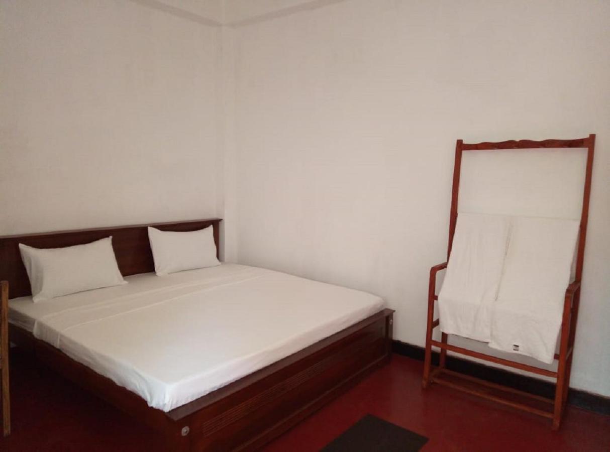 Hotel Yelona Kegalle Exterior foto