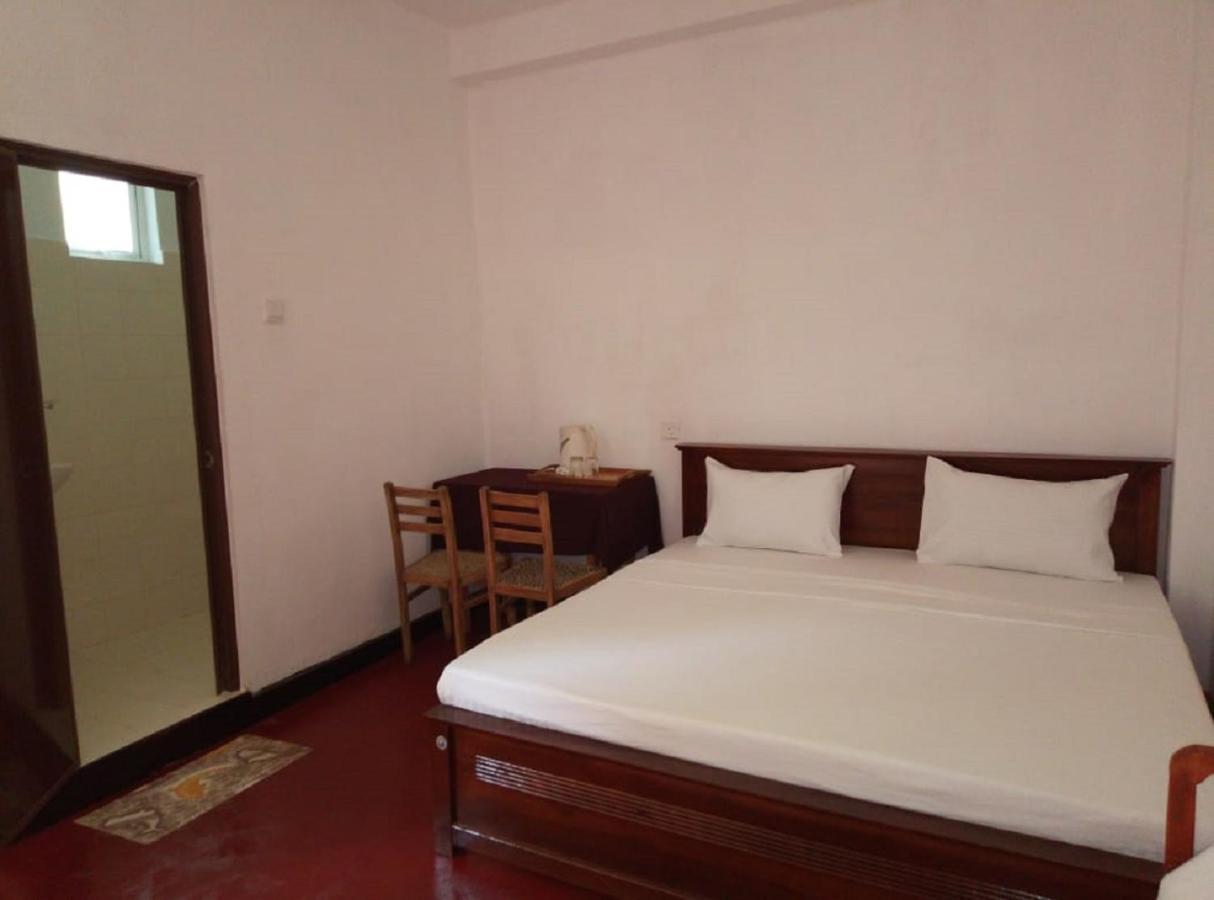 Hotel Yelona Kegalle Exterior foto